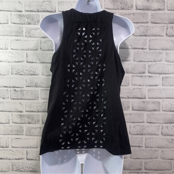 Sloane Rouge Laser Cut Raw Hem Tank Top Medium - Picture 2 of 7